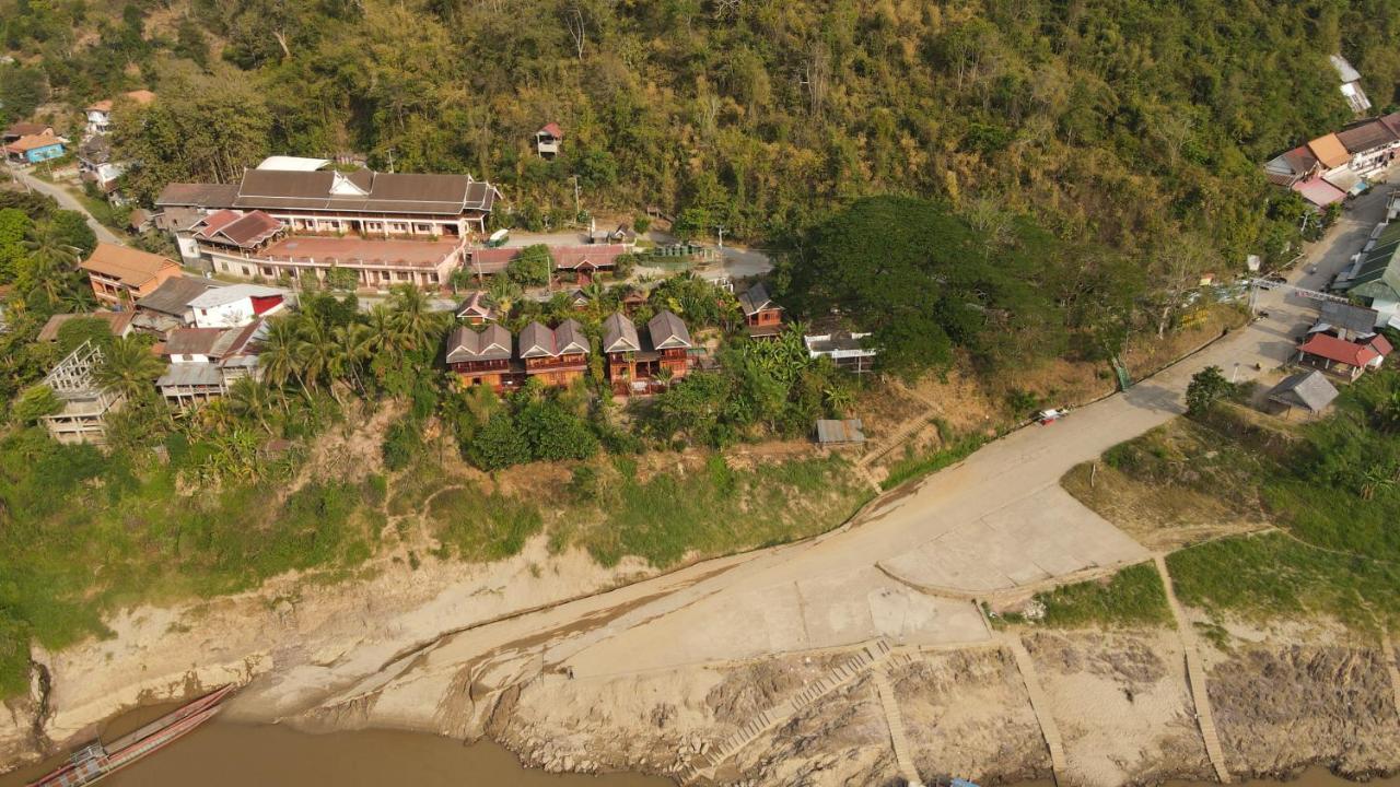 Mekong Riverside Lodge Muang Pakbèng エクステリア 写真