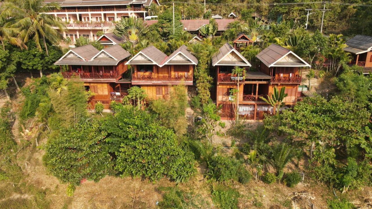 Mekong Riverside Lodge Muang Pakbèng エクステリア 写真