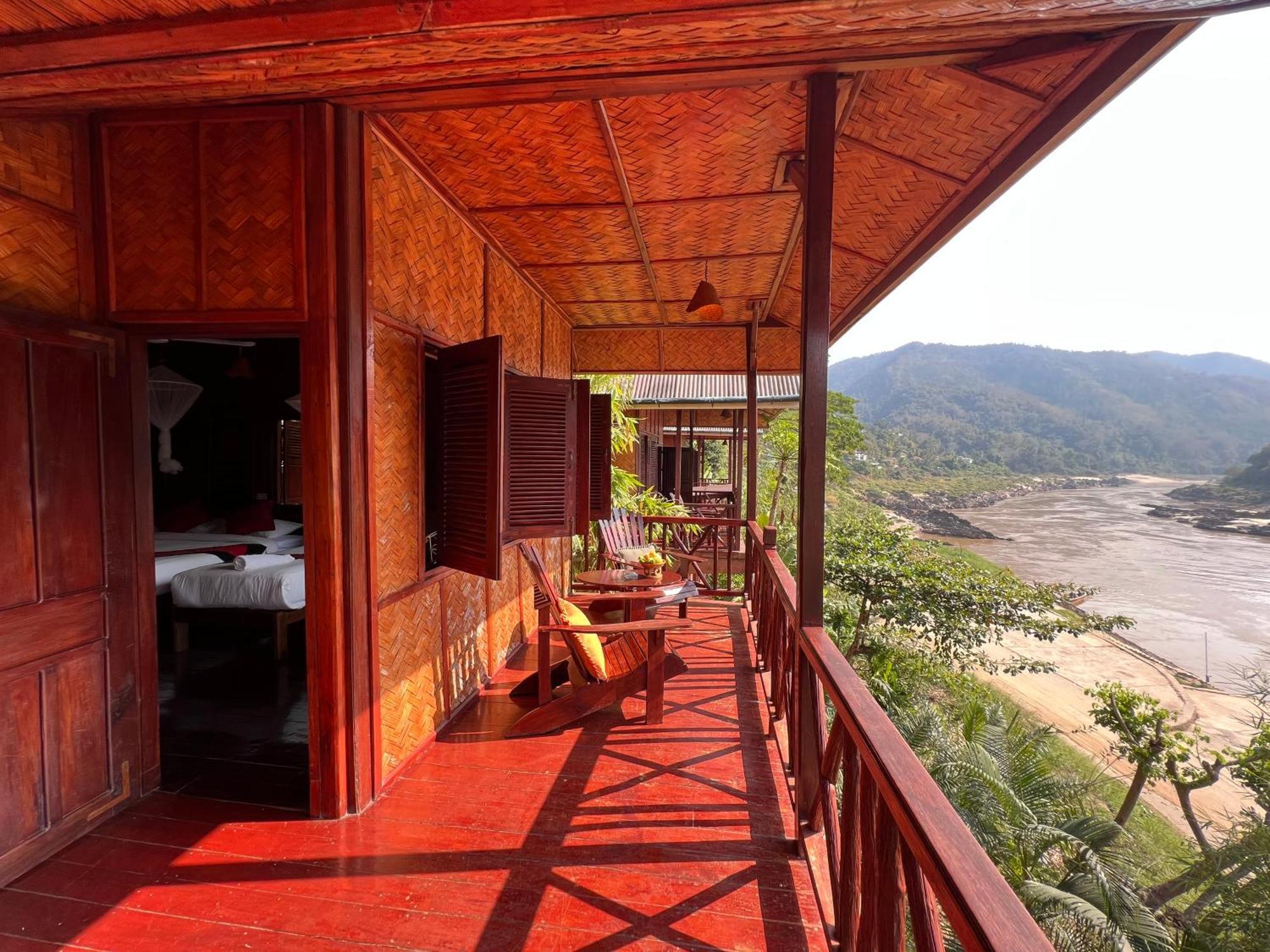 Mekong Riverside Lodge Muang Pakbèng エクステリア 写真