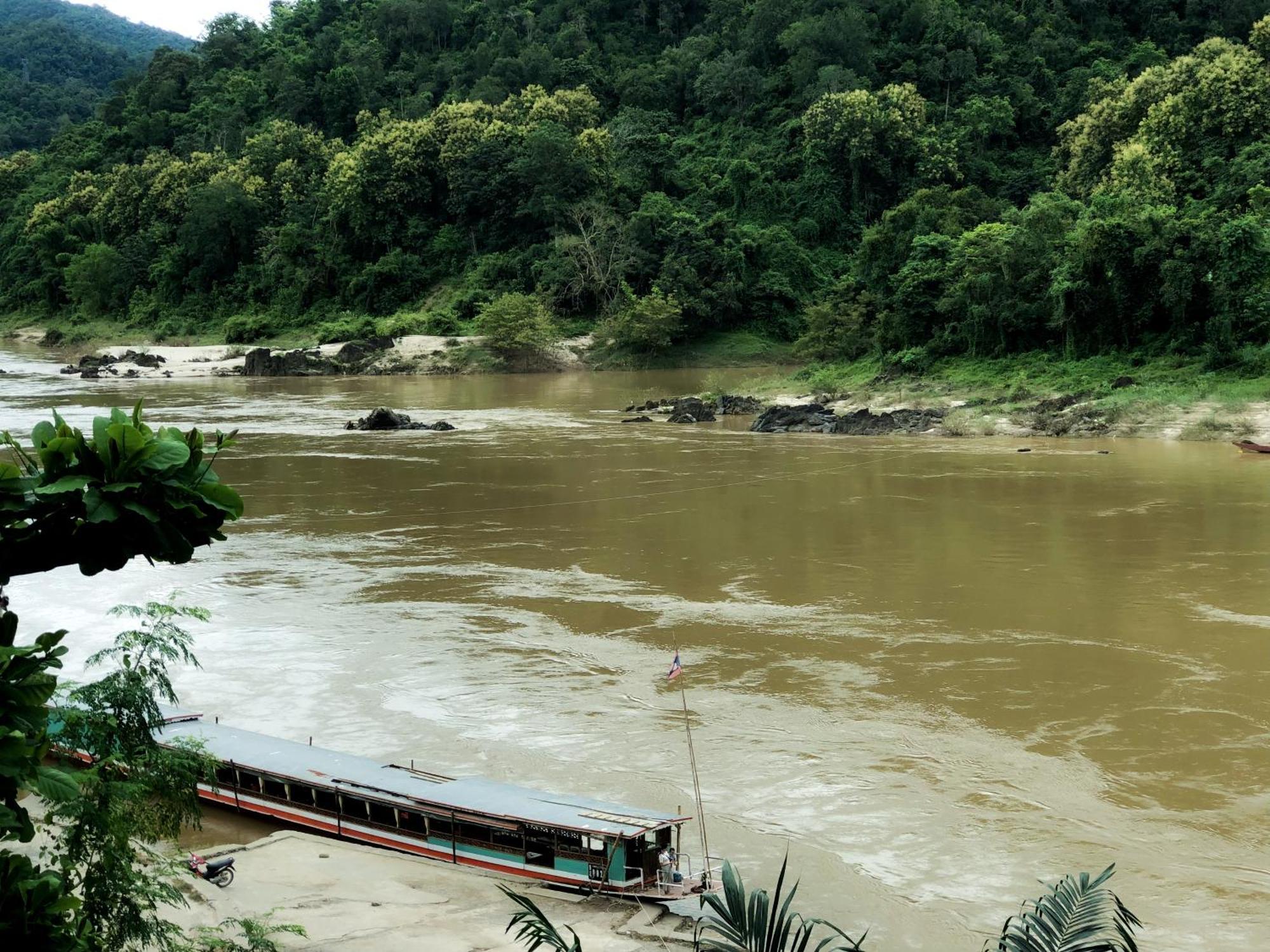Mekong Riverside Lodge Muang Pakbèng エクステリア 写真