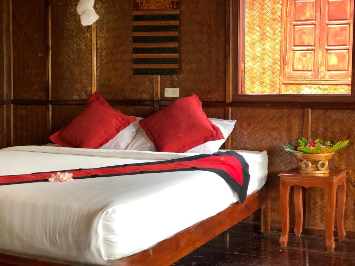 Mekong Riverside Lodge Muang Pakbèng エクステリア 写真